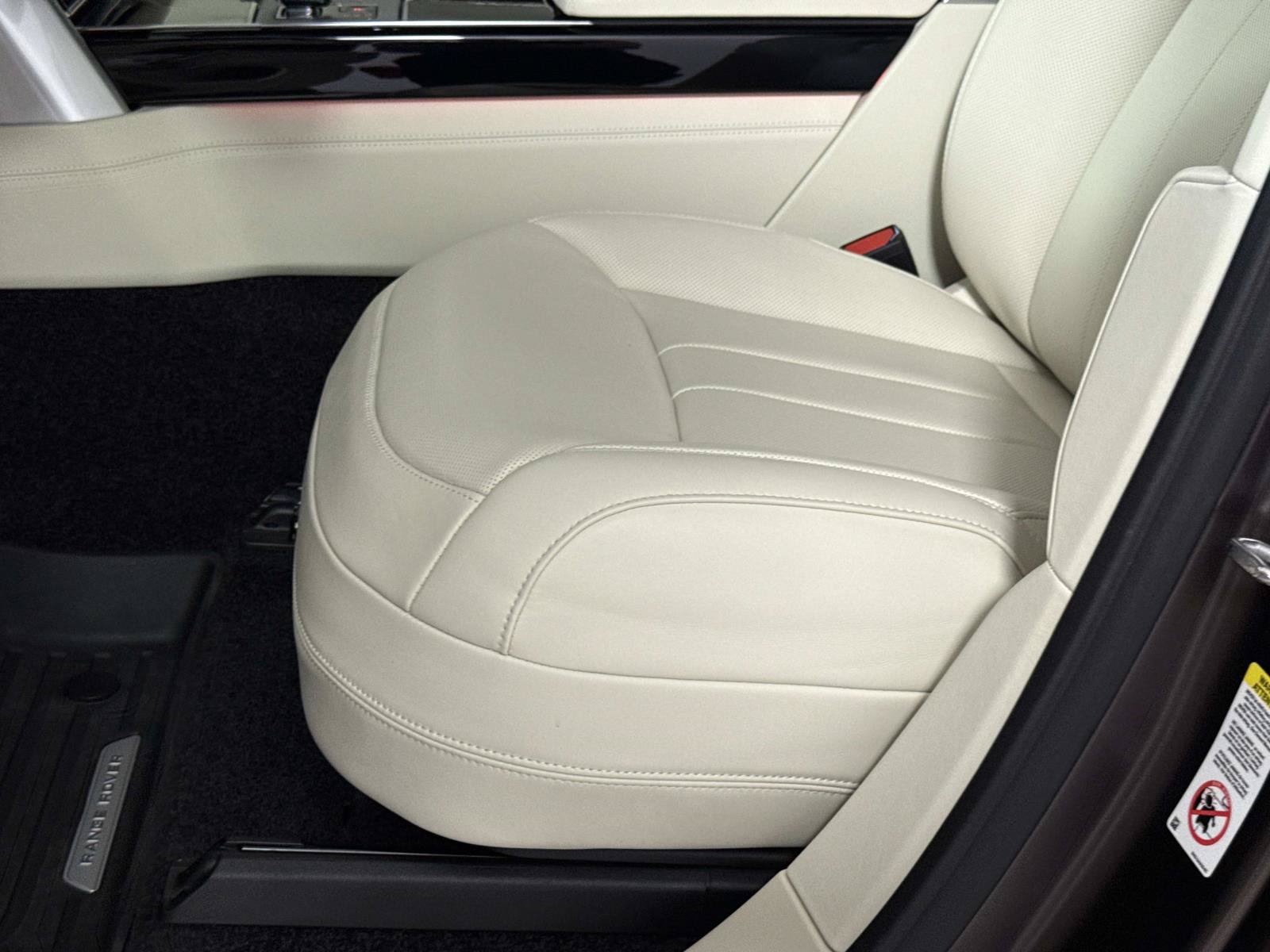 New 2026 Land Rover Range Rover Autobiography AWD/4WD image 20