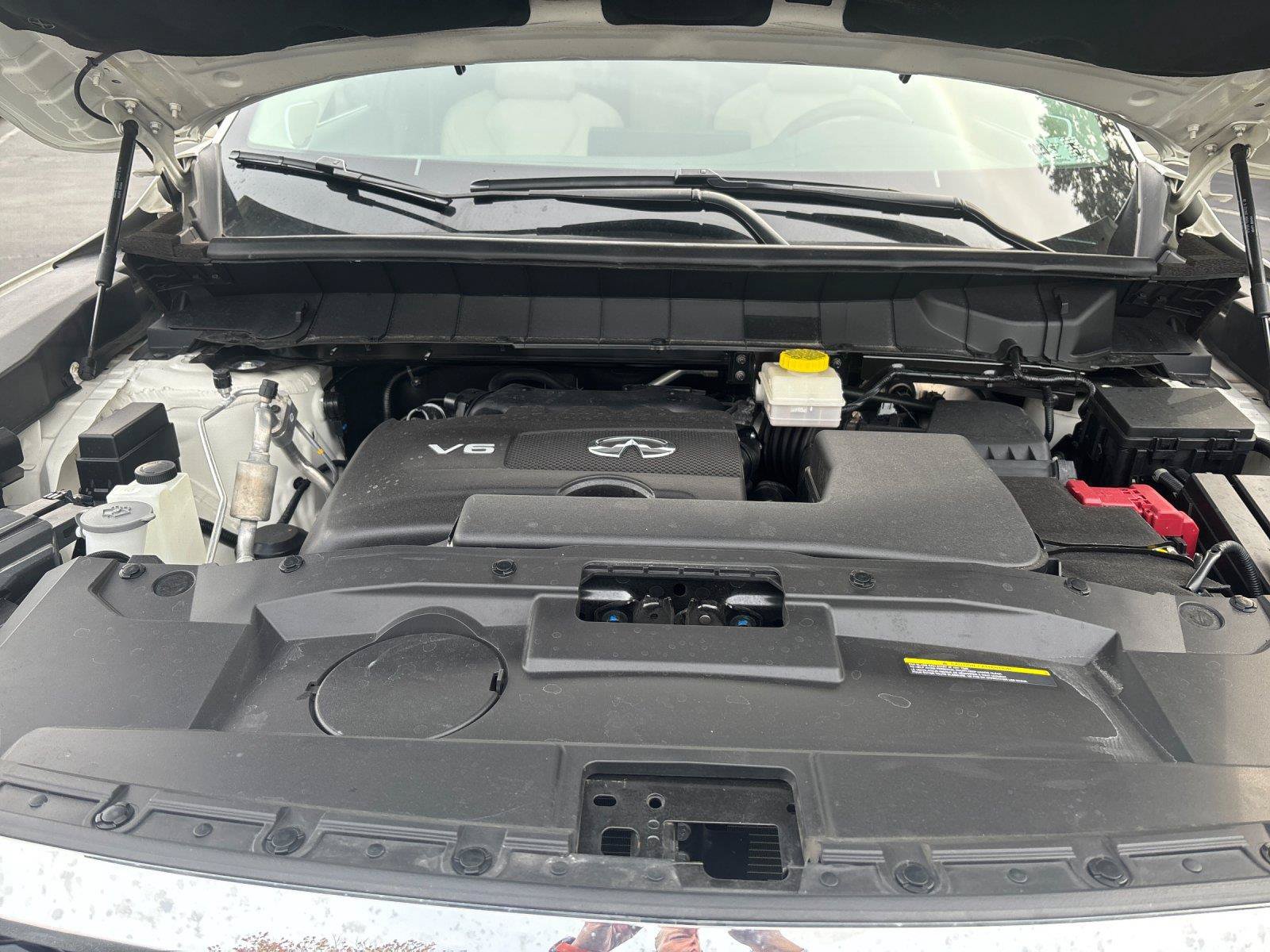 Used 2023 INFINITI QX60 Sensory w/ Cargo Package AWD/4WD image 9