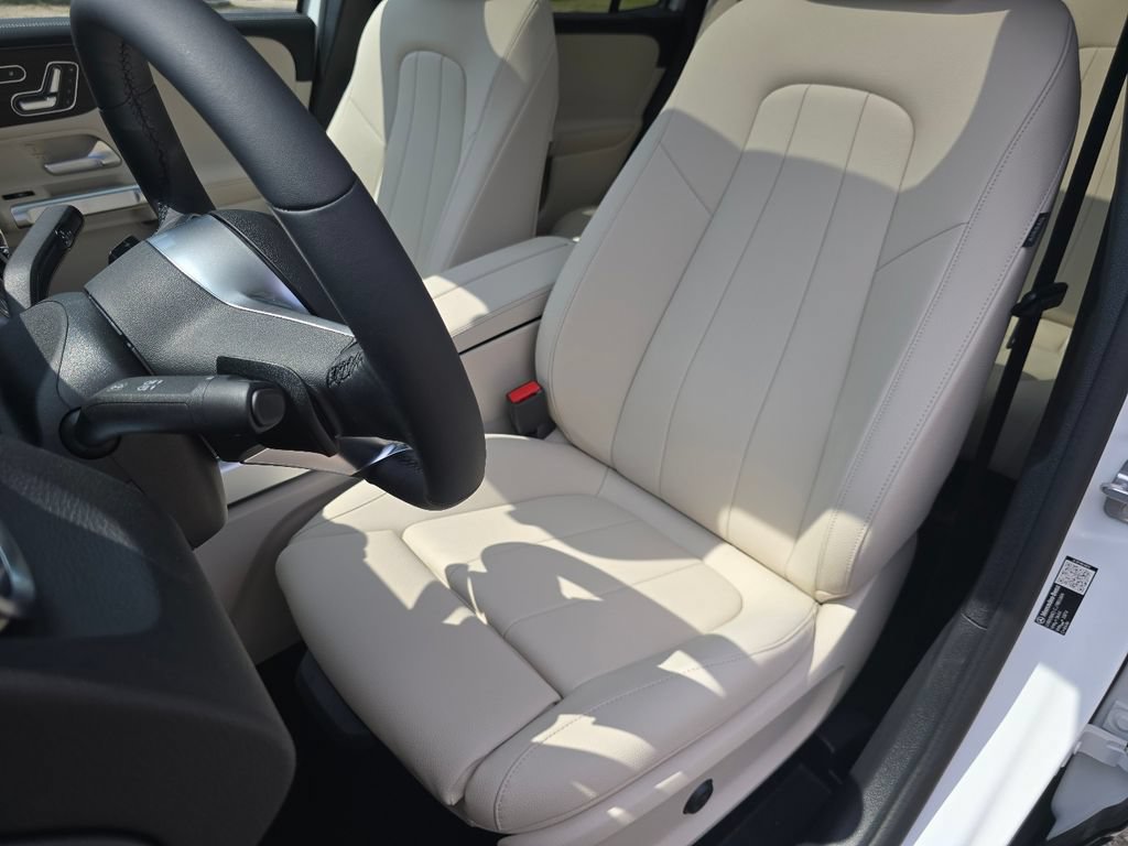 New 2026 Mercedes-Benz GLB 250 4MATIC image 24