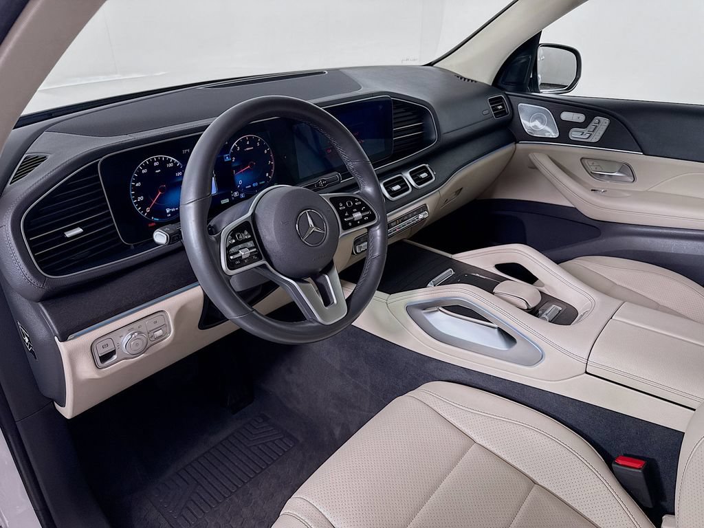 Used 2020 Mercedes-Benz GLS 450 4MATIC image 9