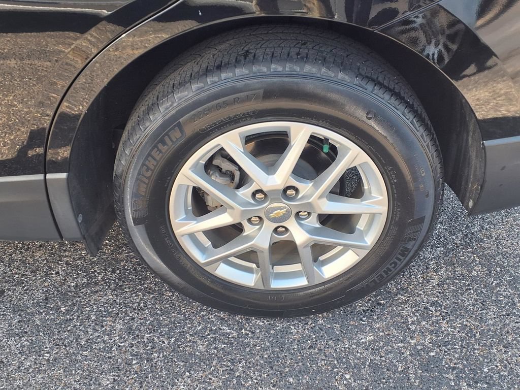 Used 2023 Chevrolet Equinox LS w/ LS Convenience Package FWD image 20