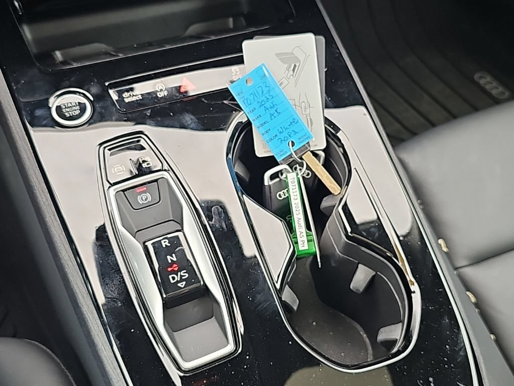 Used 2025 Audi A5 2.0T Premium w/ Convenience Package AWD/4WD image 7