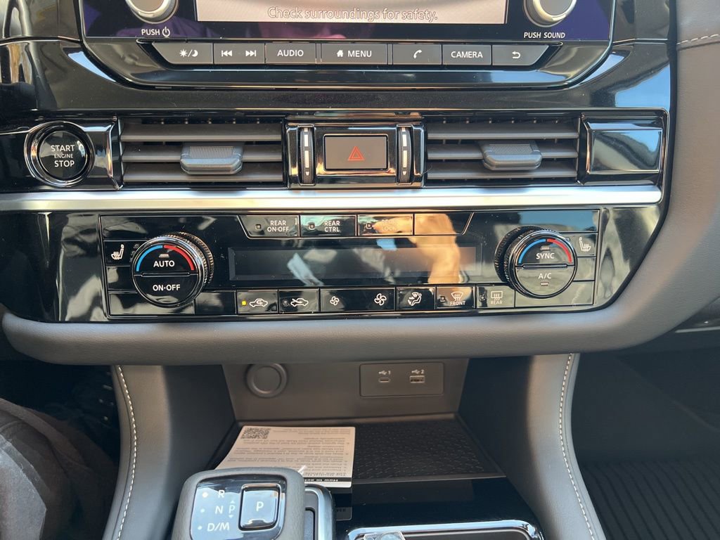 New 2025 Nissan Pathfinder SV image 13