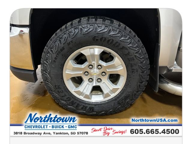 Used 2016 Chevrolet Silverado 1500 LTZ w/ LTZ Plus Package AWD/4WD image 27