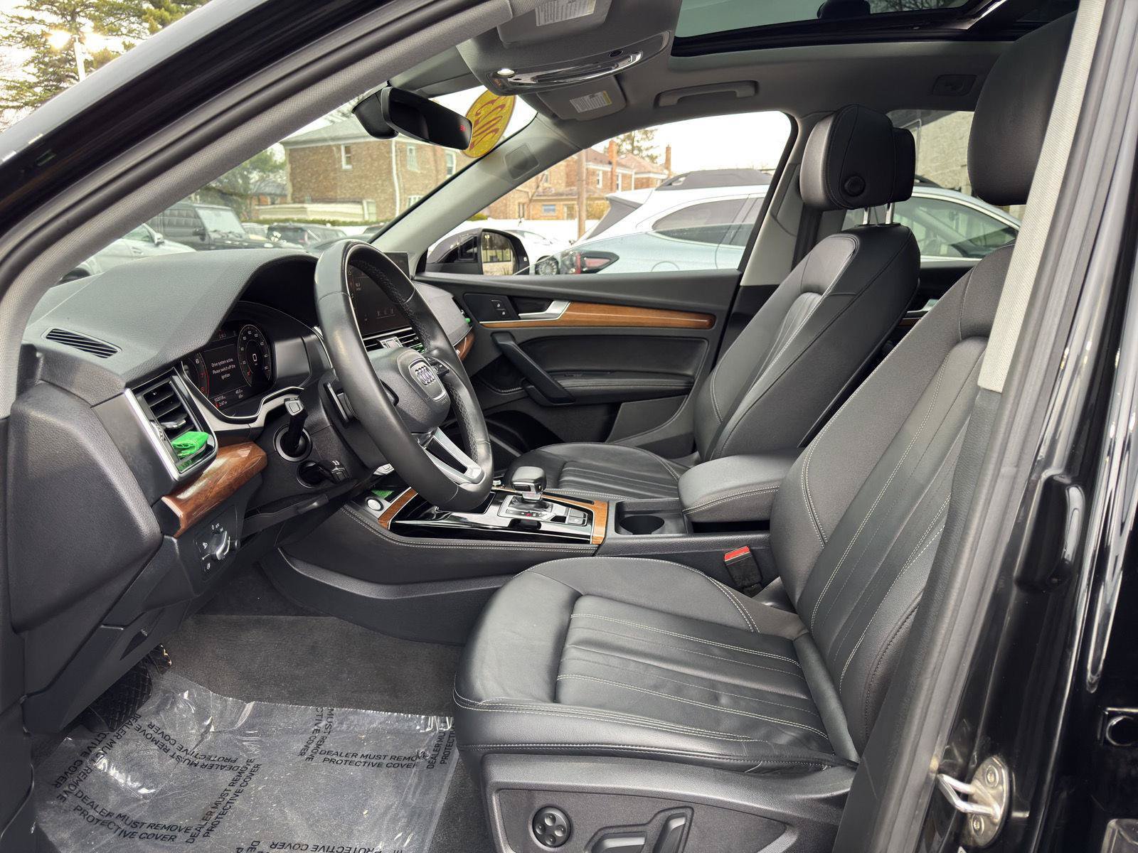 Used 2023 Audi Q5 2.0T Premium Plus w/ Premium Plus Package AWD/4WD image 15