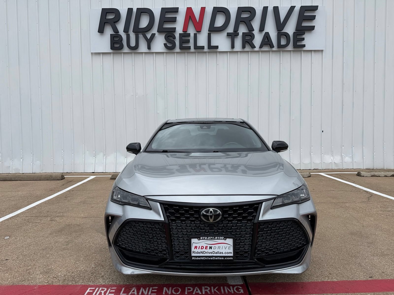 Used 2021 Toyota Avalon XSE FWD image 10