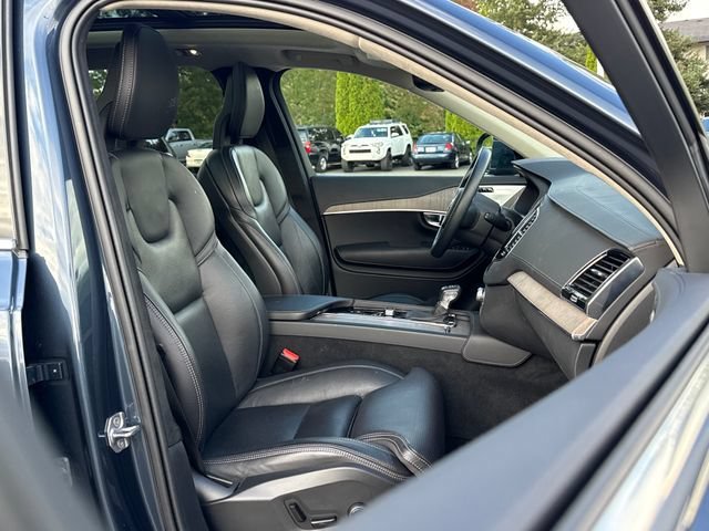 Used 2021 Volvo XC90 T6 Inscription w/ Lounge Package AWD/4WD image 23
