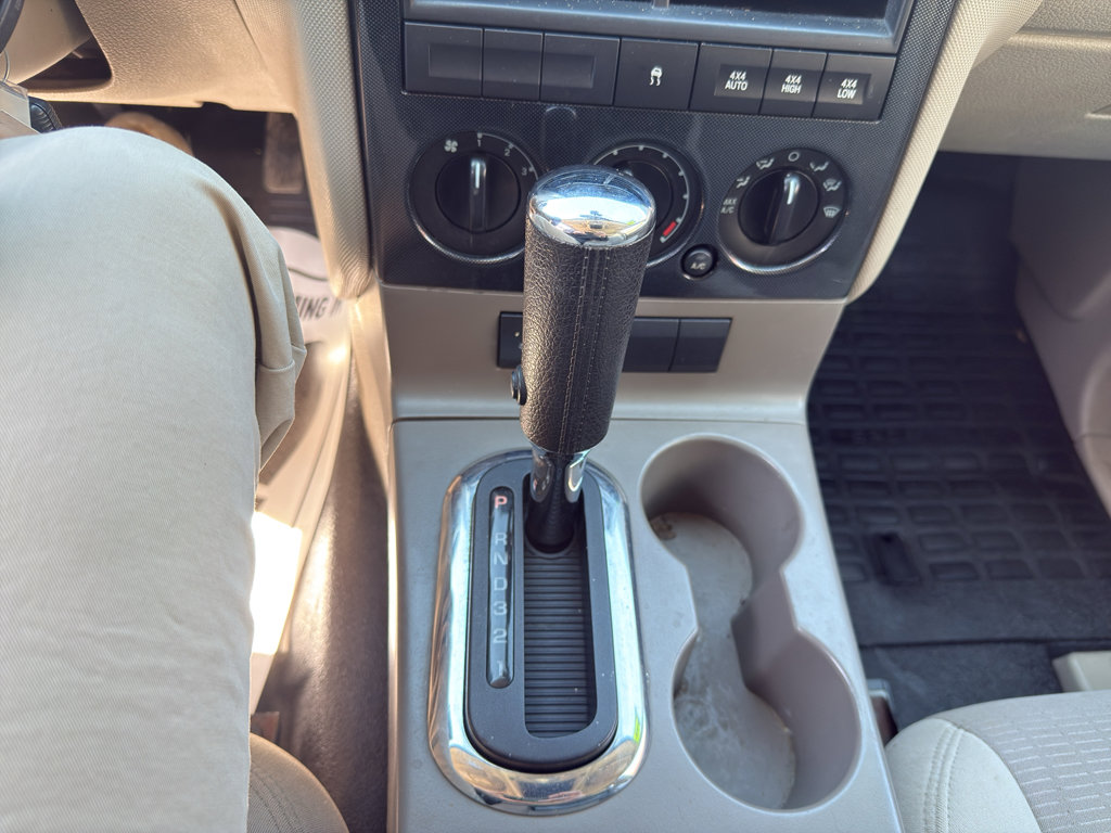 Used 2007 Ford Explorer Sport Trac XLT image 18