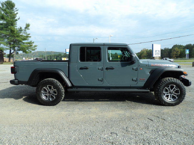 New 2026 Jeep Gladiator Mojave w/ Safety Group AWD/4WD image 6