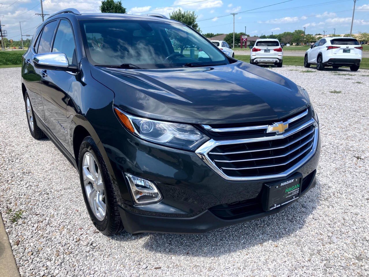 Used 2018 Chevrolet Equinox Premier w/ LPO, Cargo Package FWD image 4