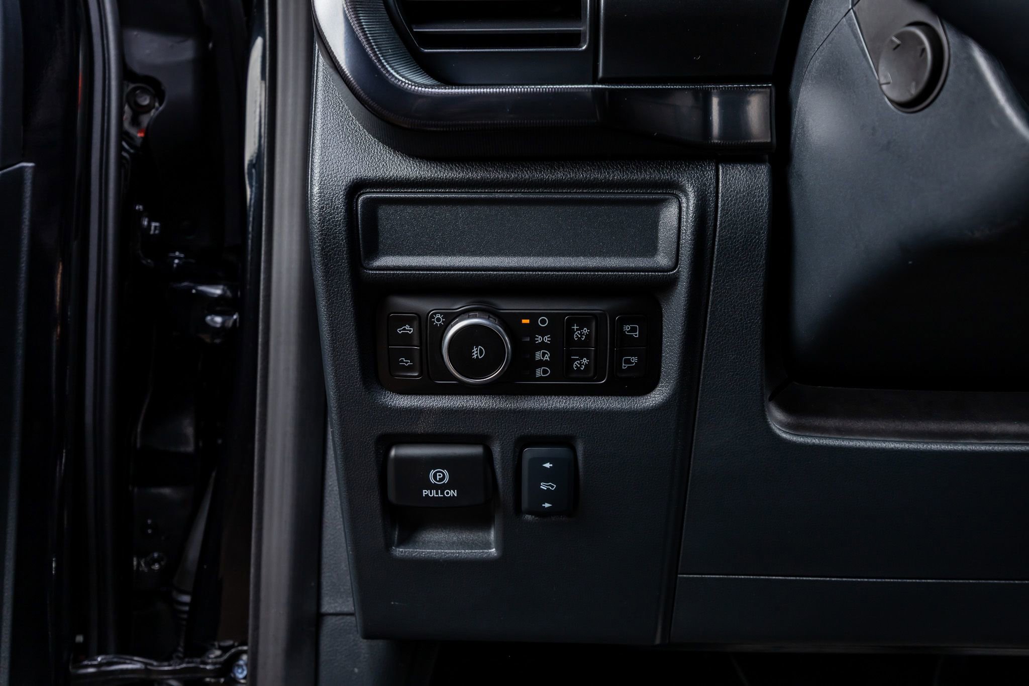 Used 2025 Ford F150 Raptor w/ Equipment Group 803A Raptor R image 22