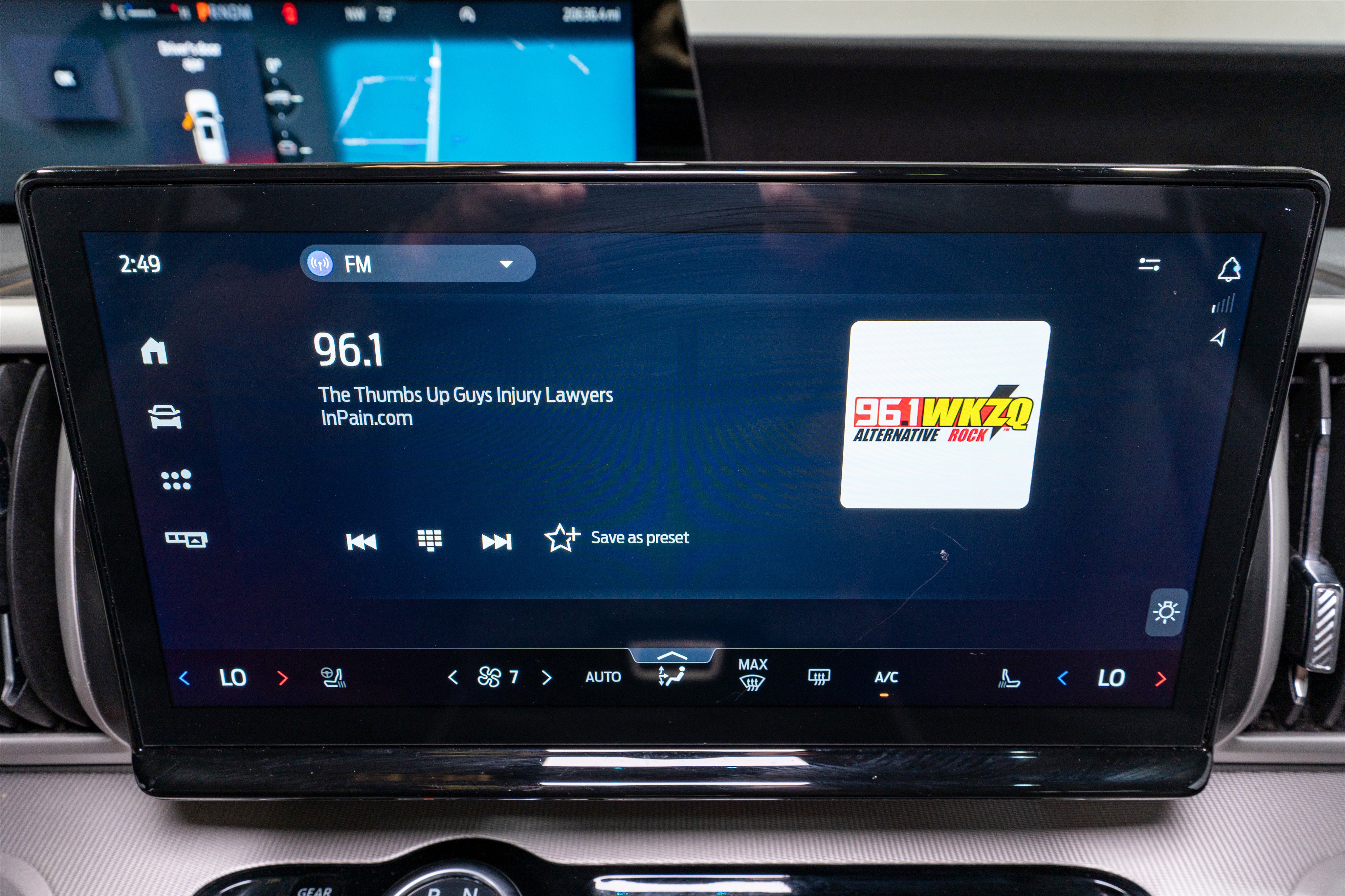Used 2025 Ford Expedition Active AWD/4WD image 19