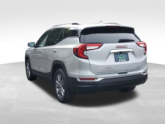 Used 2022 GMC Terrain SLT w/ Infotainment Package II AWD/4WD image 3