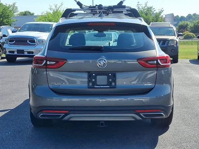 Used 2018 Buick Regal Essence w/ Driver Confidence Package #1 AWD/4WD image 8