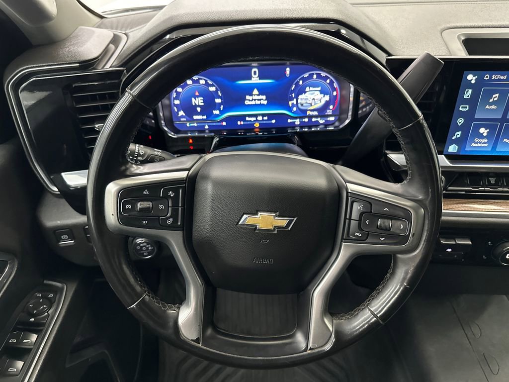 Used 2024 Chevrolet Silverado 2500 LT AWD/4WD image 24