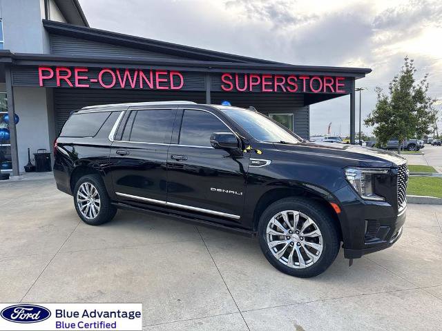 Used 2023 GMC Yukon XL Denali image 1