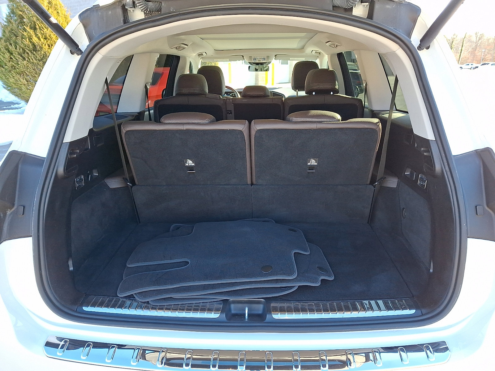 Certified 2023 Mercedes-Benz GLS 450 4MATIC image 32