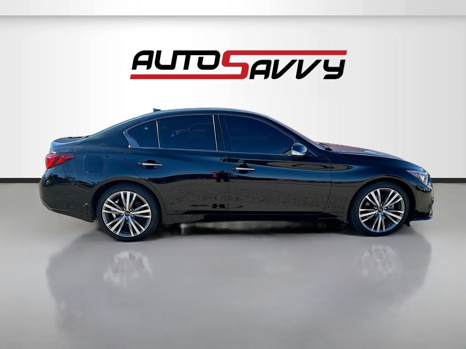 Used 2023 INFINITI Q50 Sensory image 8