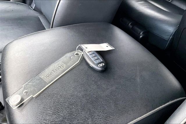 Used 2024 INFINITI QX80 Luxe image 32