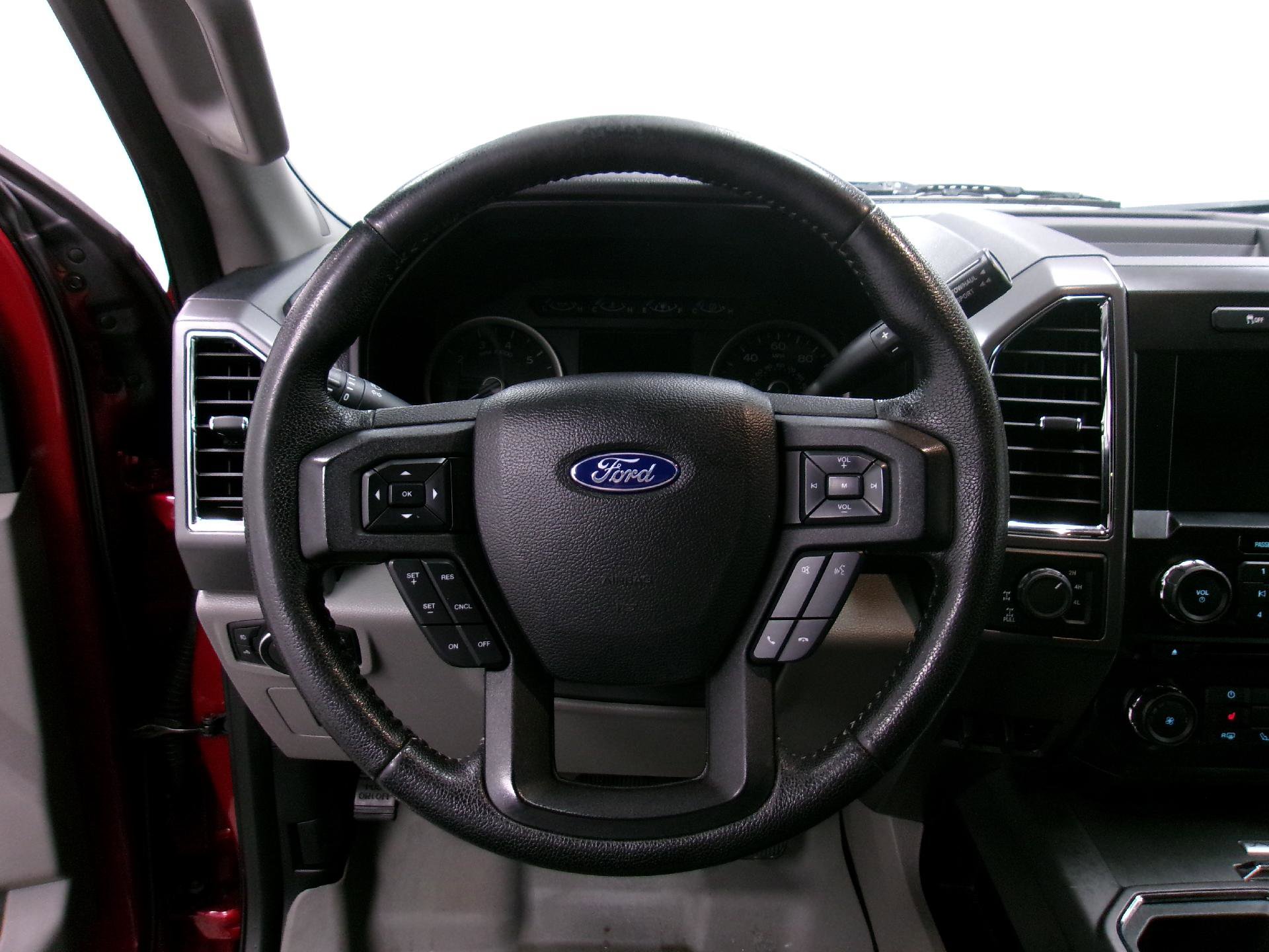 Used 2015 Ford F150 XLT w/ Equipment Group 302A Luxury image 6