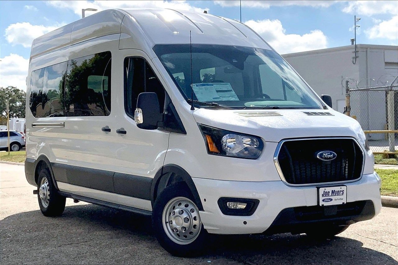 New 2025 Ford Transit 350 XLT