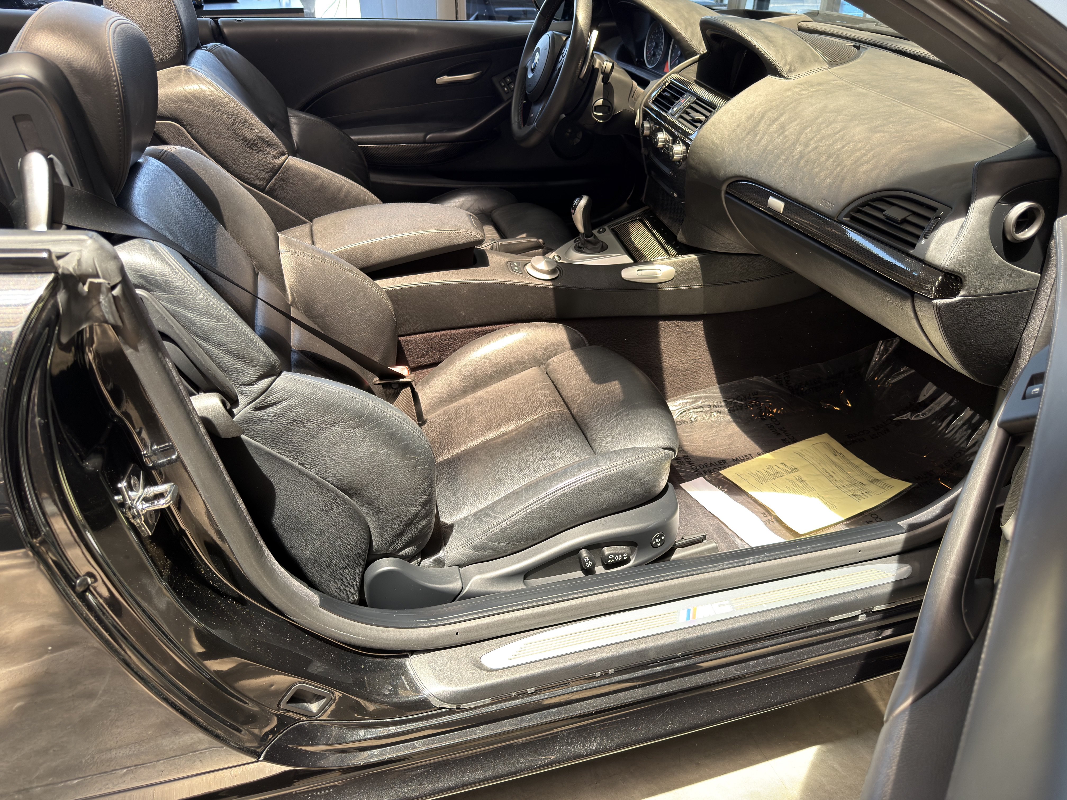 Used 2007 BMW M6 Convertible RWD image 10