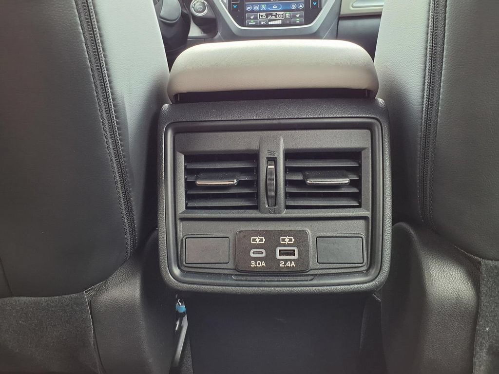 Used 2026 Subaru Forester Premium AWD/4WD image 24