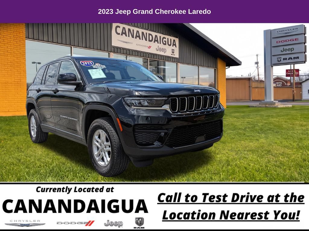 Used 2023 Jeep Grand Cherokee Laredo AWD/4WD image 1