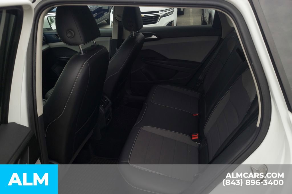 Used 2022 Volkswagen Taos SE image 18