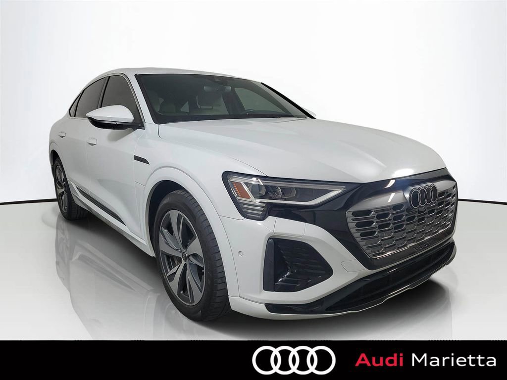 Used 2024 Audi Q8 e-tron Premium Plus w/ Premium Plus Package image 1