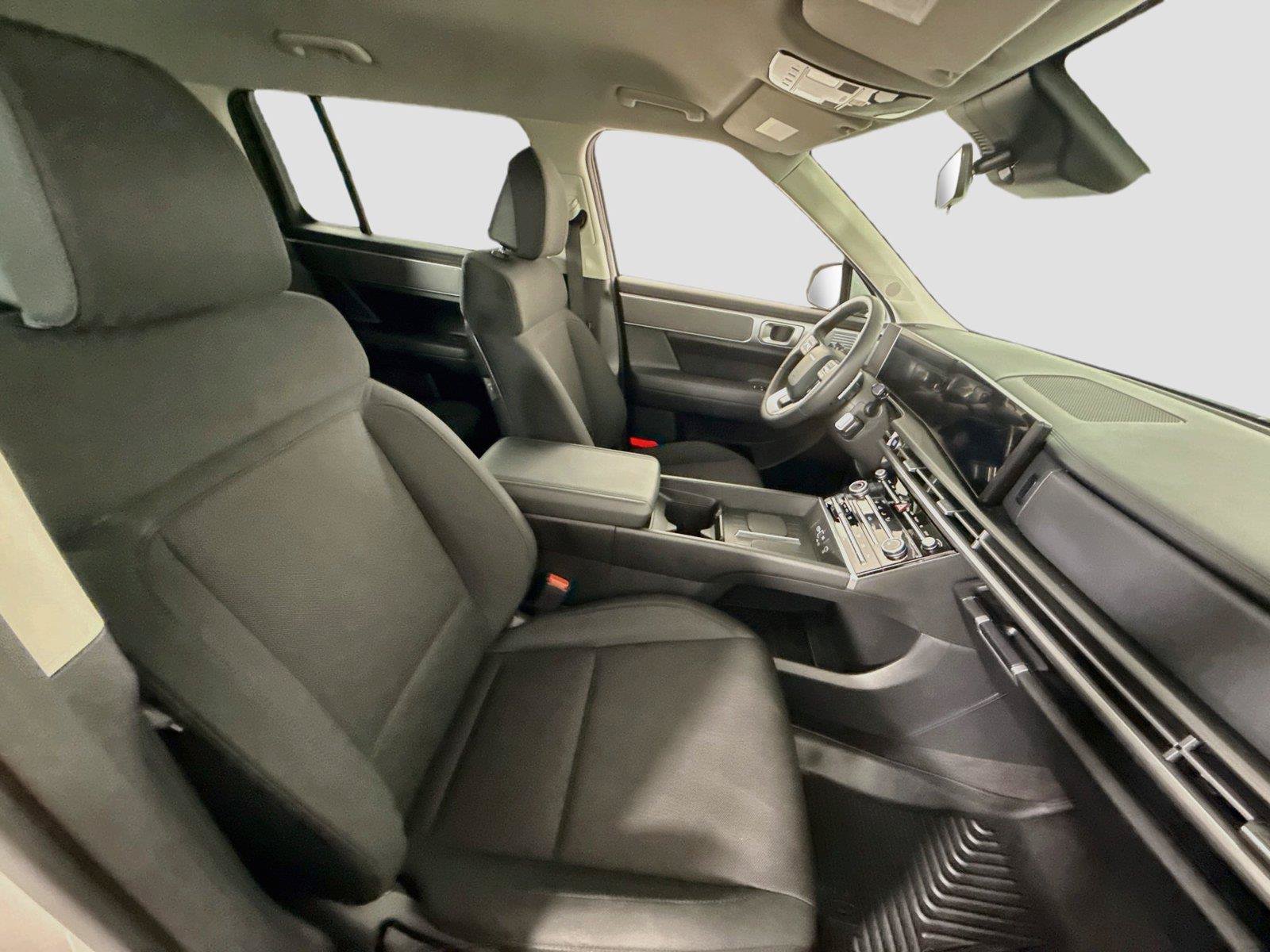 Used 2025 Hyundai Santa Fe SE AWD/4WD image 19