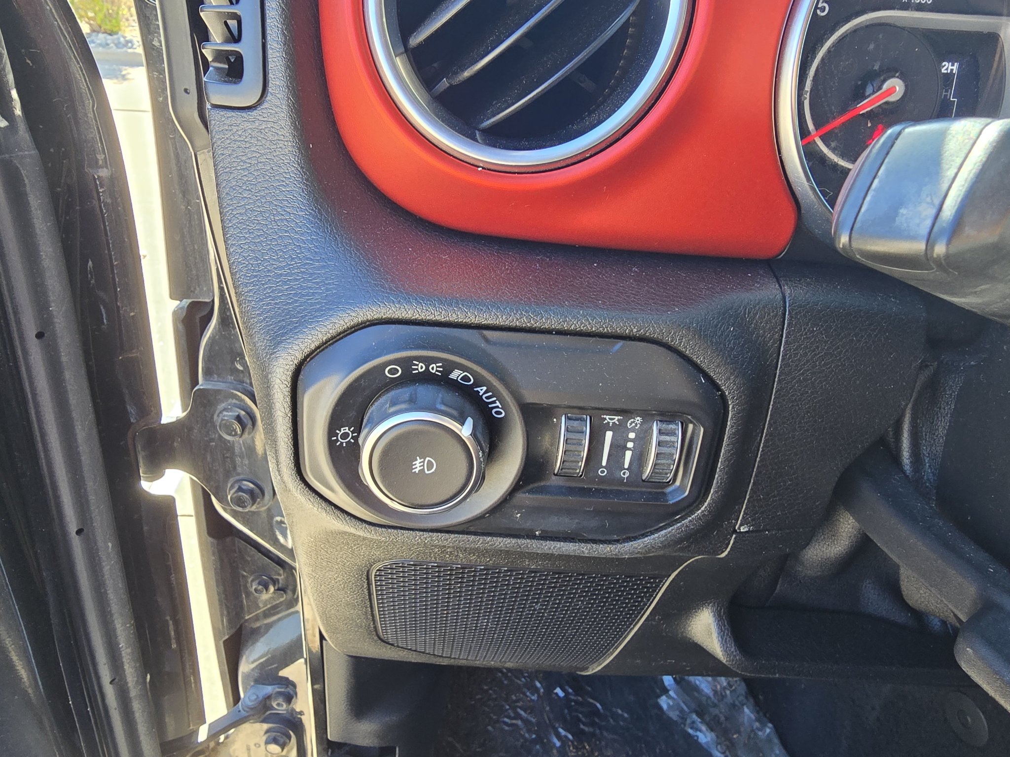 Used 2020 Jeep Wrangler Unlimited Rubicon AWD/4WD image 19