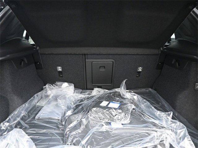 New 2026 Volvo XC40 B4 Plus w/ Protection Package Premier image 30