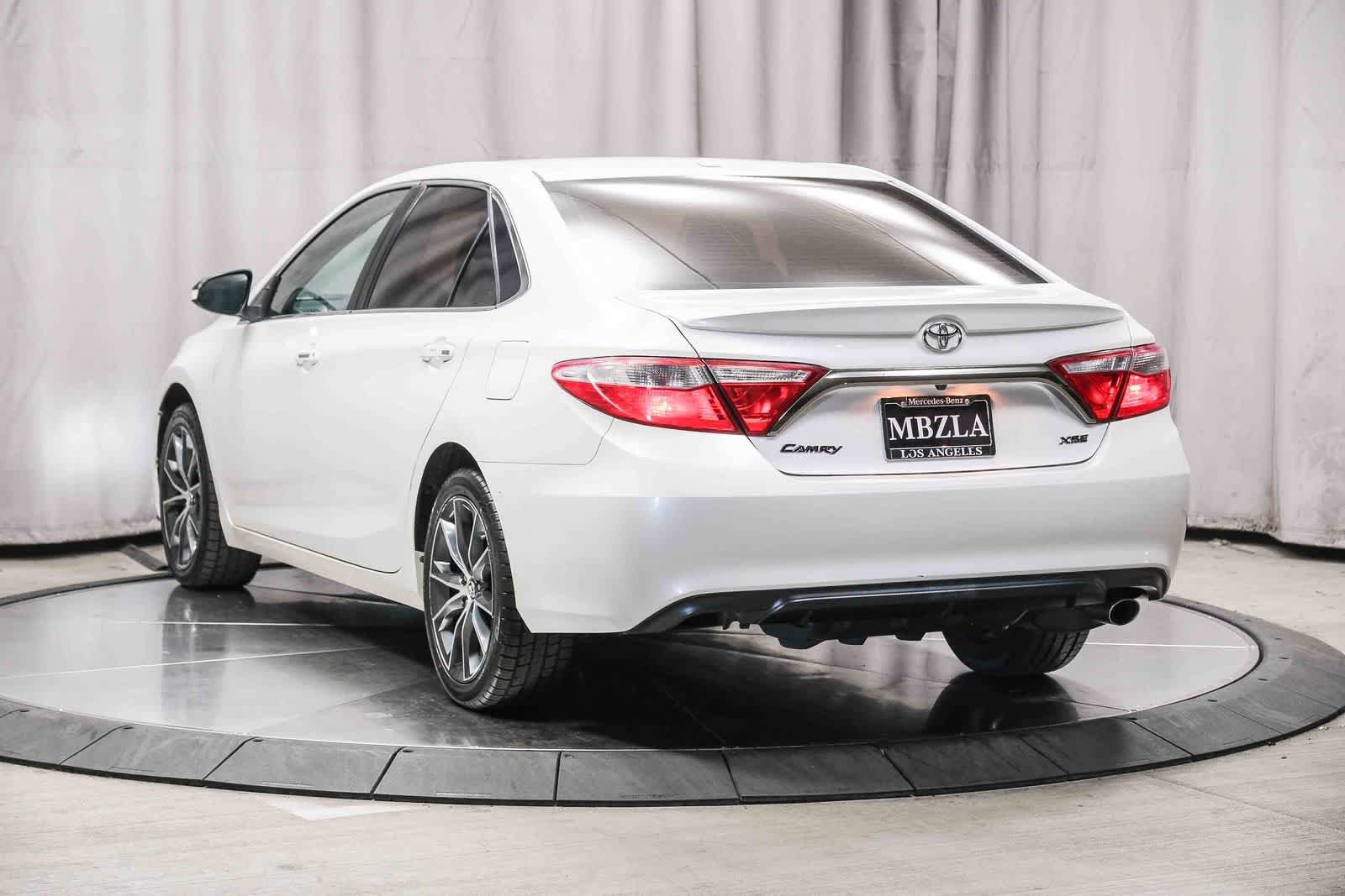 Used 2017 Toyota Camry XSE w/ Moonroof Package FWD image 2