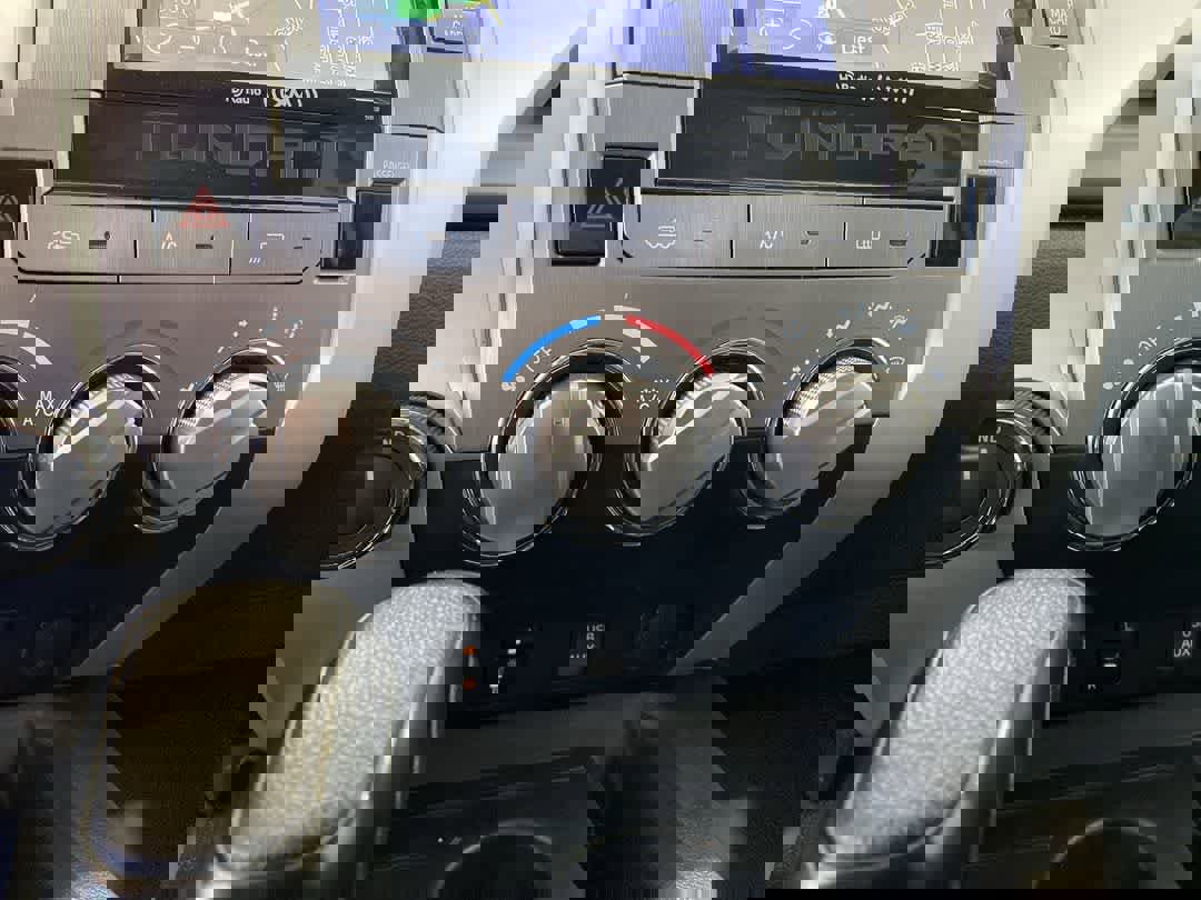 Used 2017 Toyota Tundra SR5 image 19