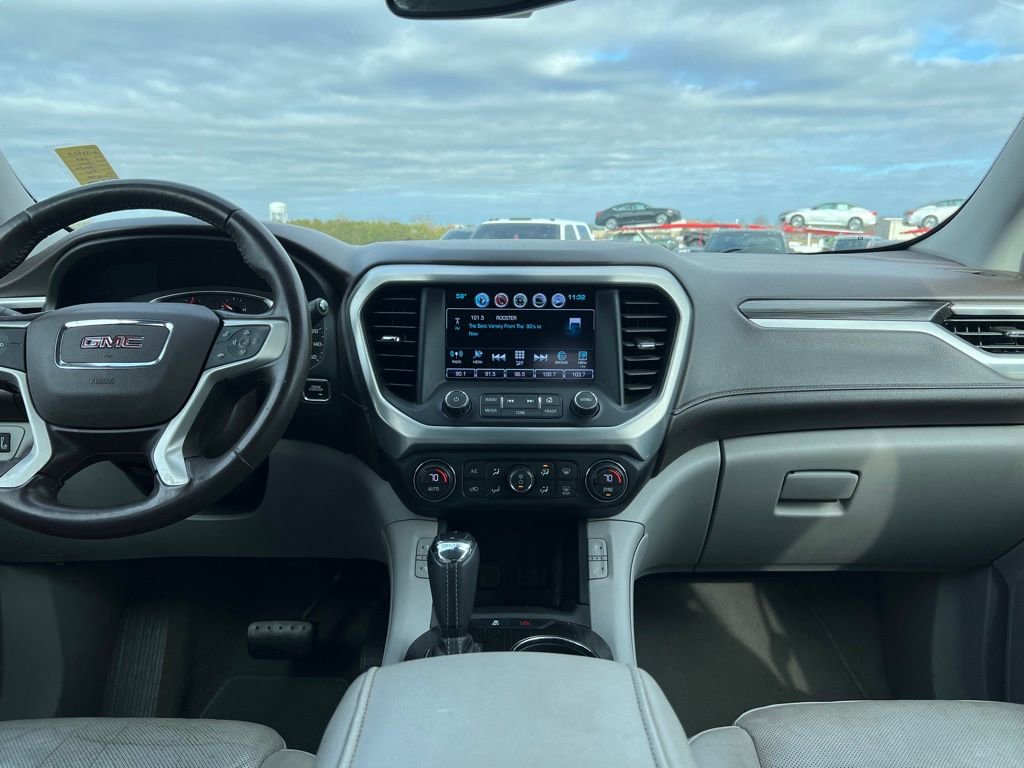 Used 2018 GMC Acadia SLT image 17