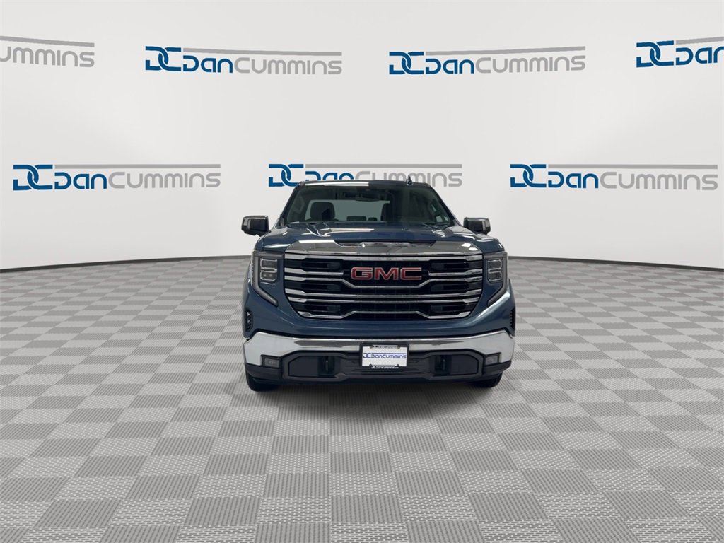 Used 2024 GMC Sierra 1500 SLT image 3