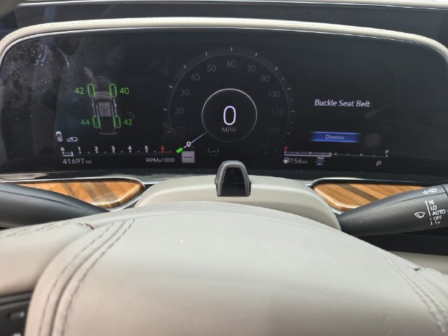 Used 2024 Cadillac Escalade ESV Sport Platinum AWD/4WD image 17