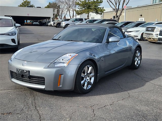 Used 2005 Nissan 350Z Touring image 4