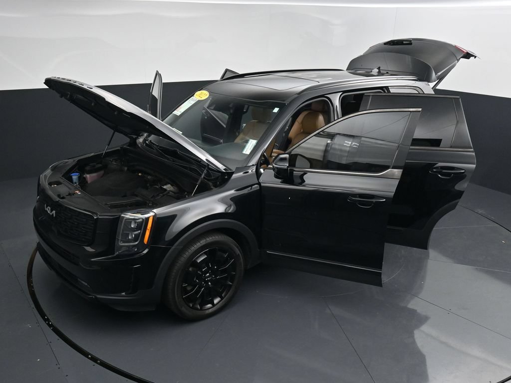 Used 2022 Kia Telluride SX w/ Nightfall Edition Package AWD/4WD image 39