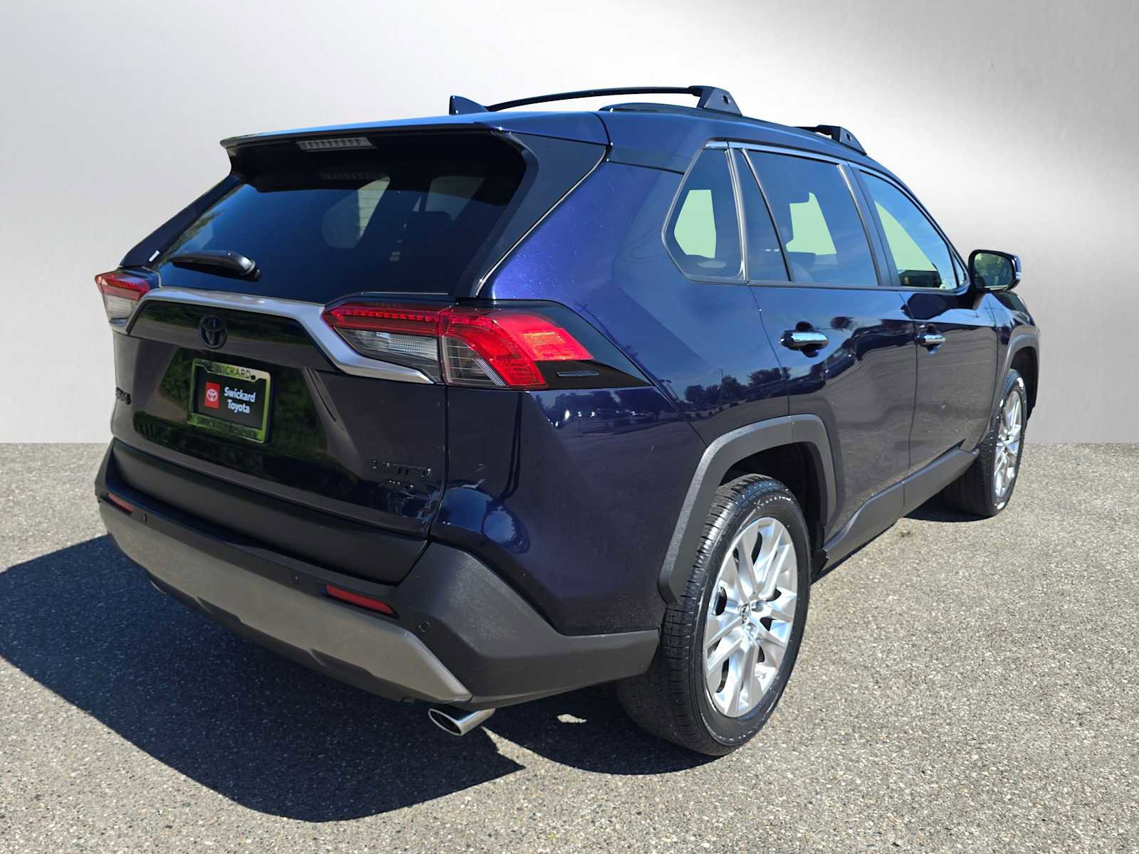 Used 2025 Toyota RAV4 Limited w/ Advanced Technology Package AWD/4WD image 3