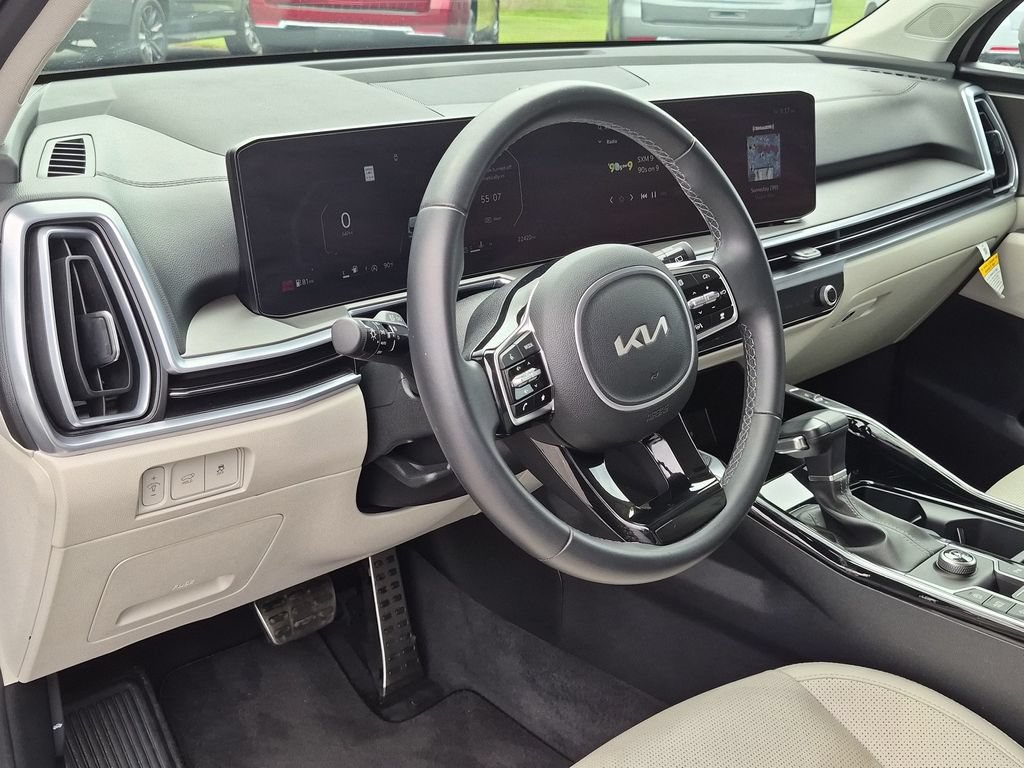 Used 2024 Kia Sorento SX FWD image 37