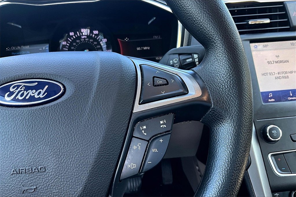 Used 2020 Ford Fusion SE w/ Fleet SE Value Package image 14