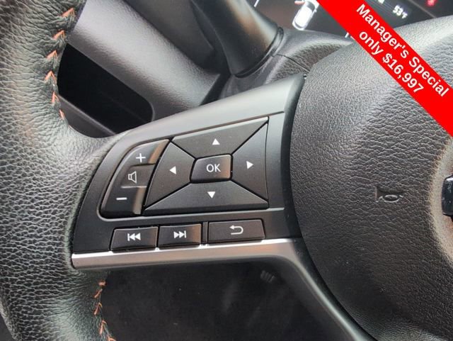 Used 2020 Nissan Kicks SR image 16