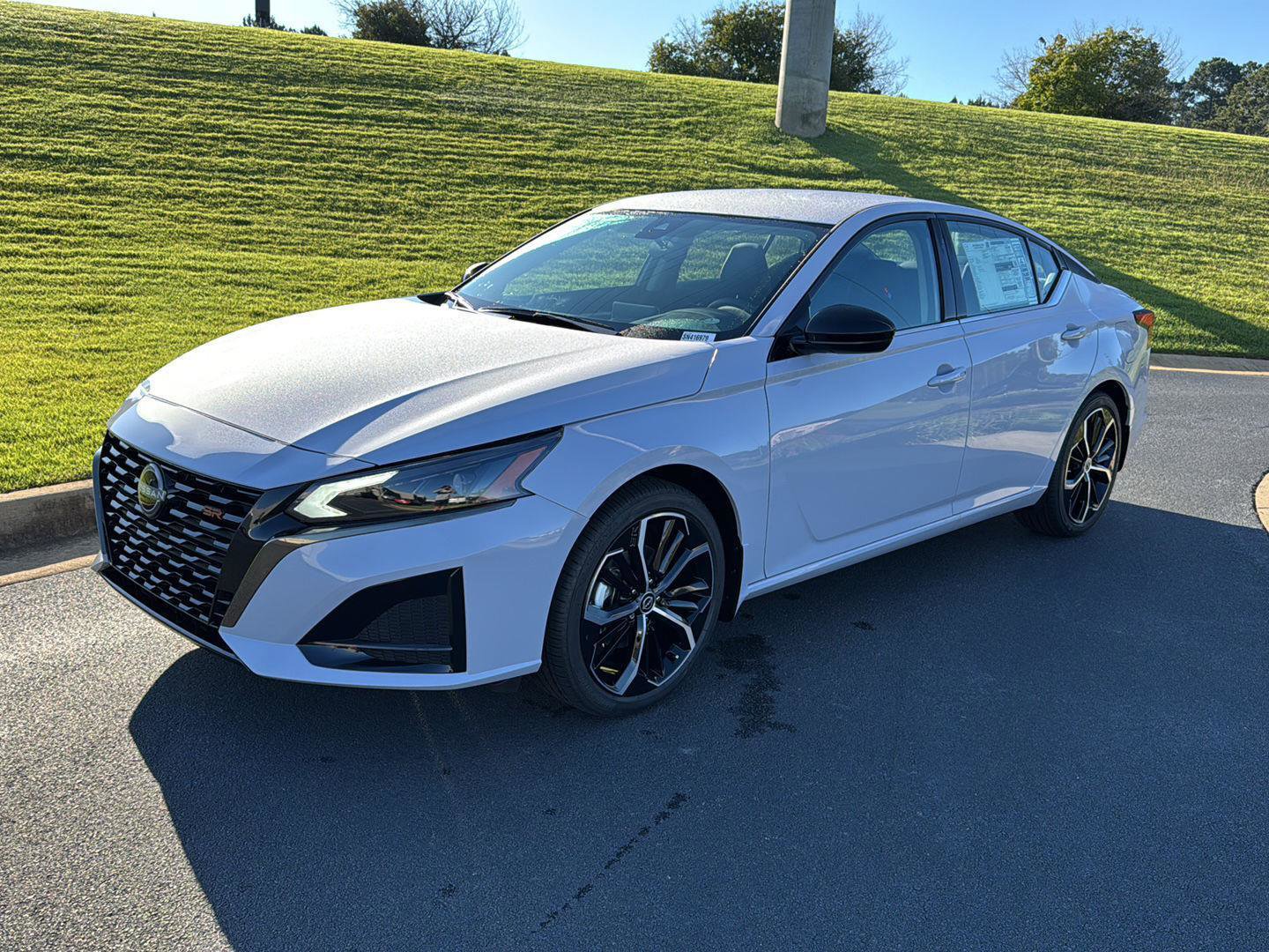 New 2025 Nissan Altima 2.5 SR