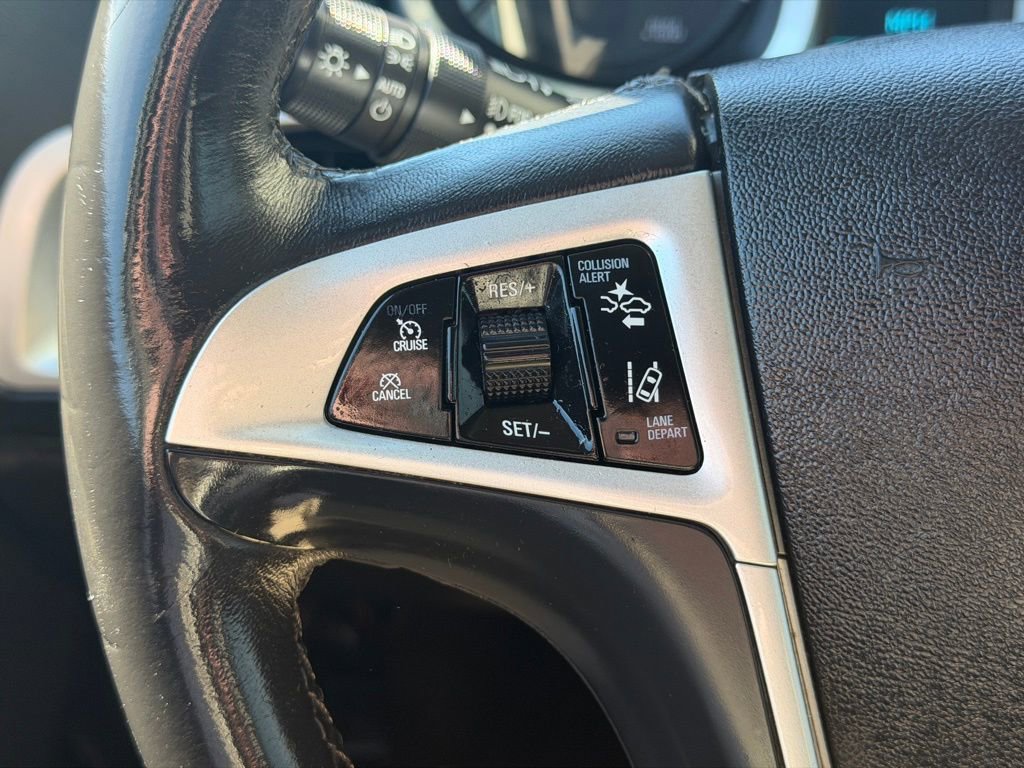 Used 2016 Chevrolet Equinox LTZ w/ Enhanced Convenience Package image 18