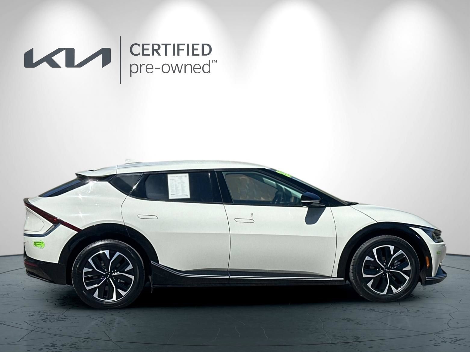 Certified 2023 Kia EV6 Wind AWD/4WD image 3