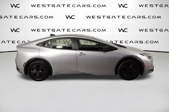 Used 2026 Toyota Prius LE FWD image 48