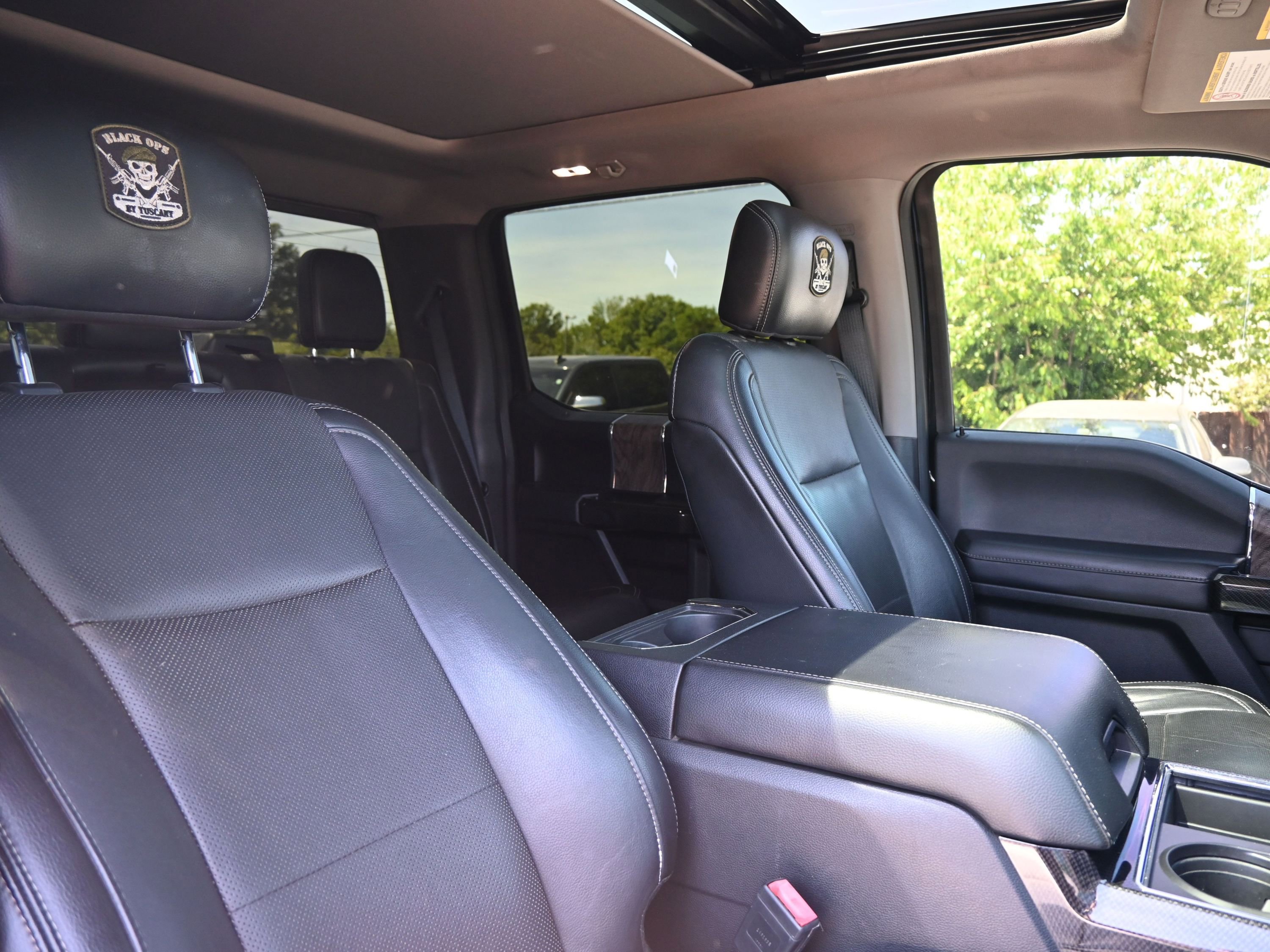 Used 2018 Ford F250 Lariat w/ Lariat Ultimate Package AWD/4WD image 31