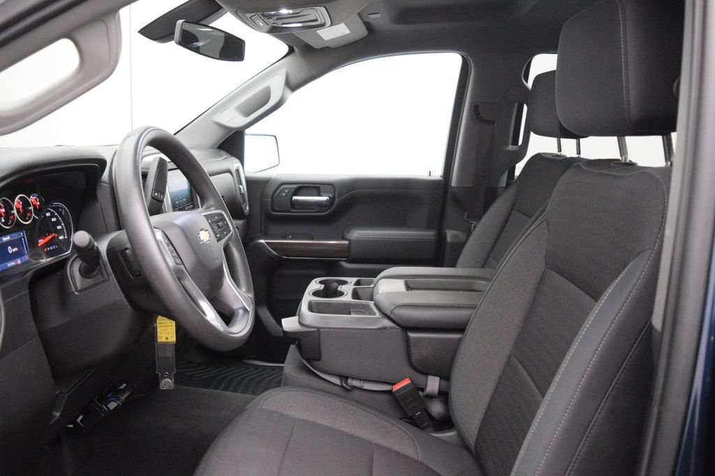 Used 2020 Chevrolet Silverado 1500 LT AWD/4WD image 10